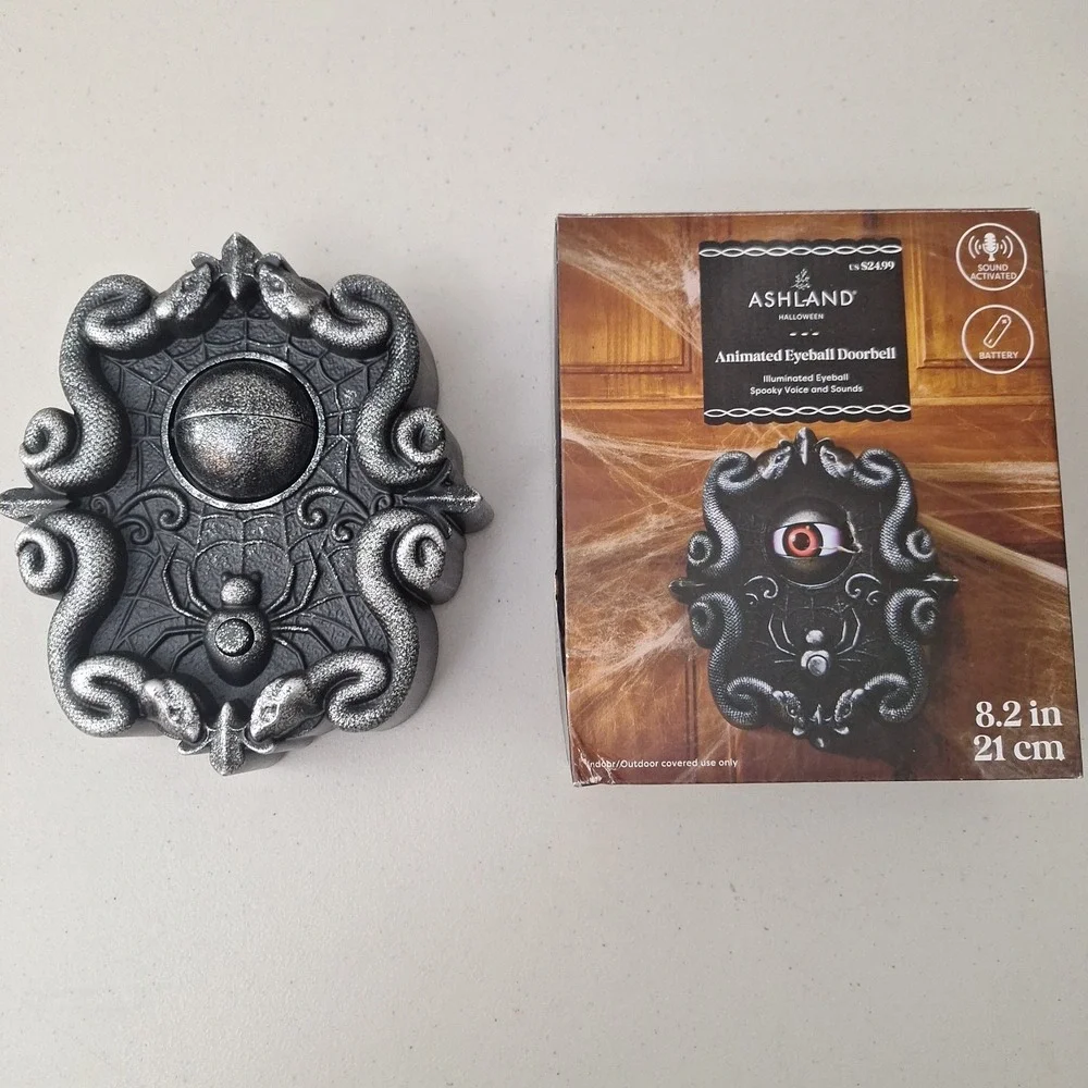 Vtg Halloween Animatronic Eyeball Doorbell Illumiated Spooky Voice/Sounds WORKS